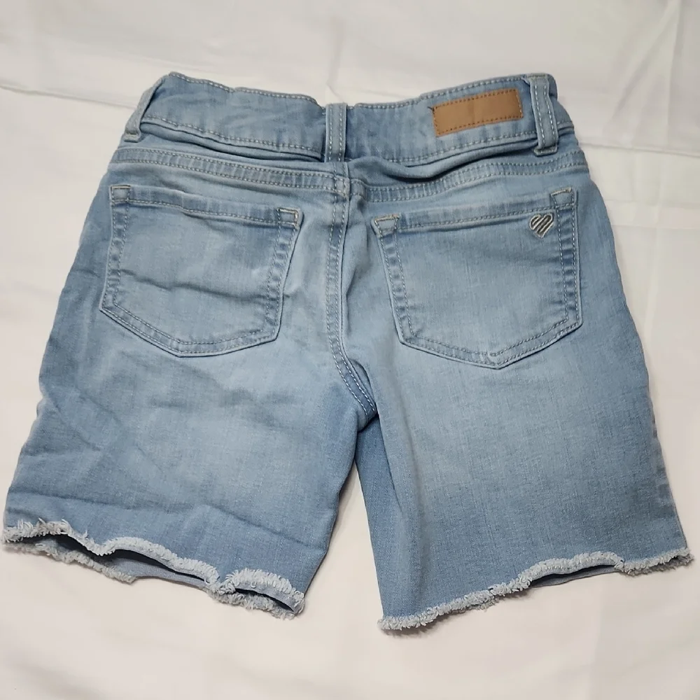 Justice Girls Bermuda Jean Shorts Size 8 | Raw Hem Light Wash Denim